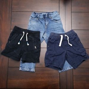 Cat & Jack (2T) lot of 3 boys jeans and shorts